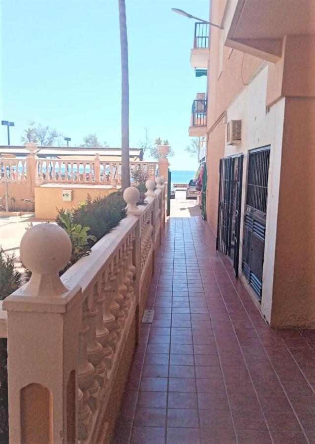 Apartamento Estudio Playa Perla 2 *